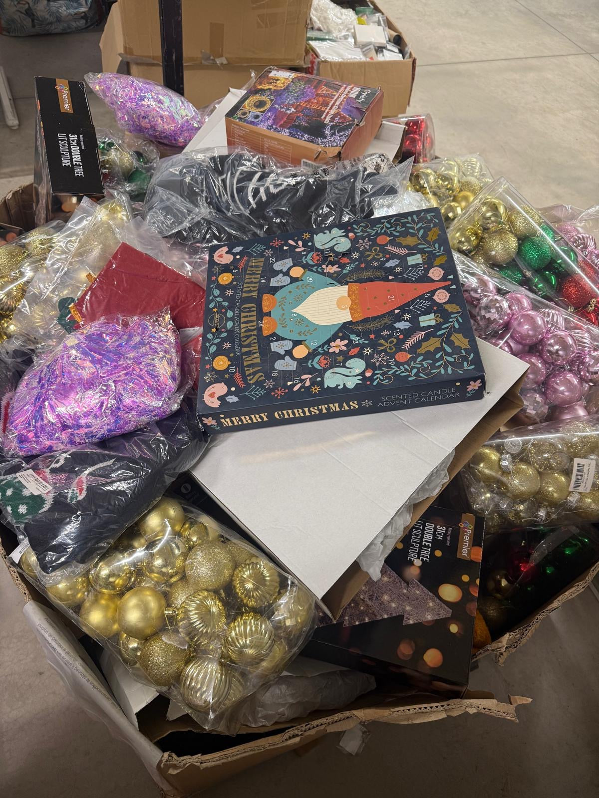 Christmas Pallet [CP56X]