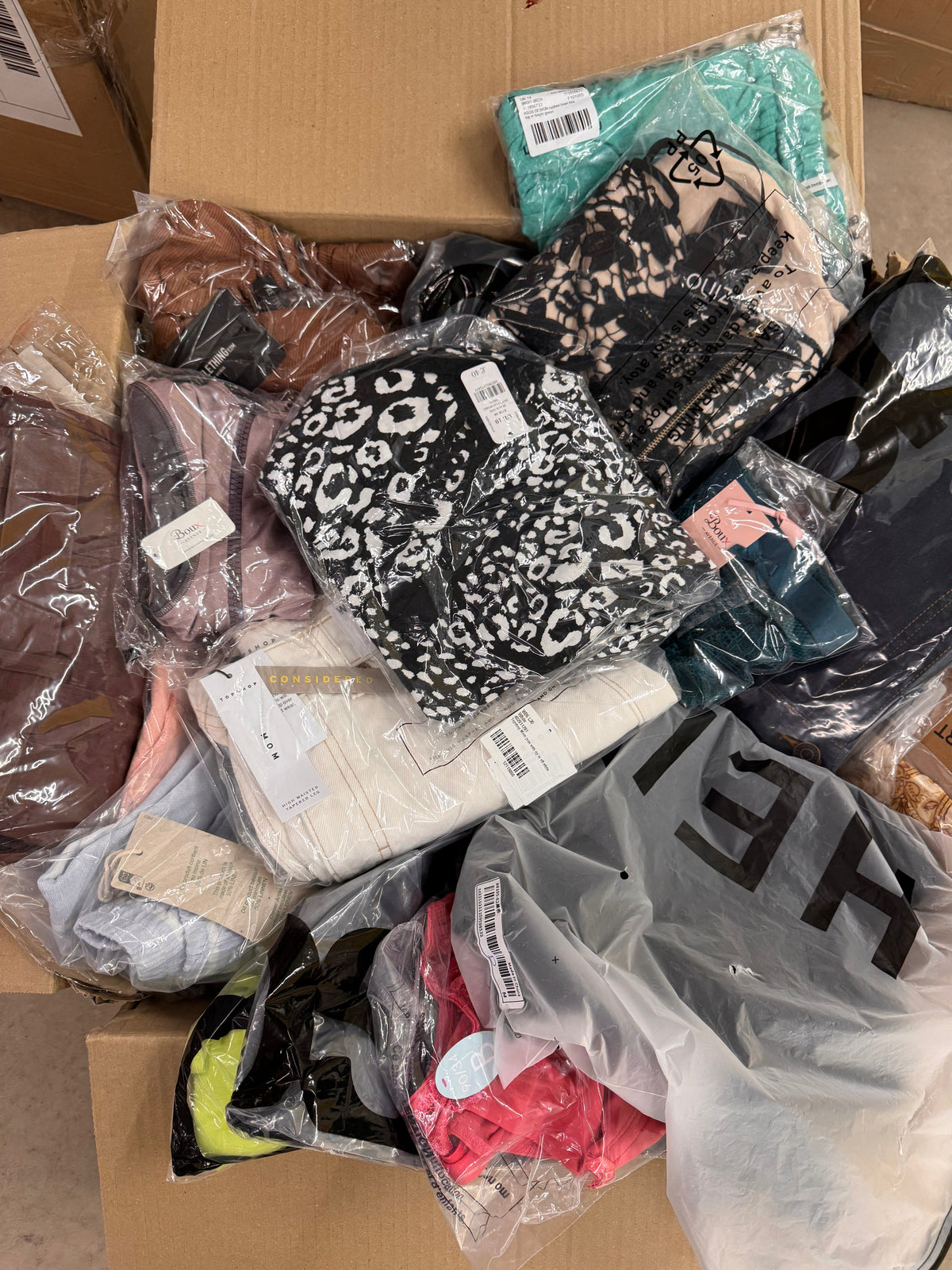 Women's Clothing Box